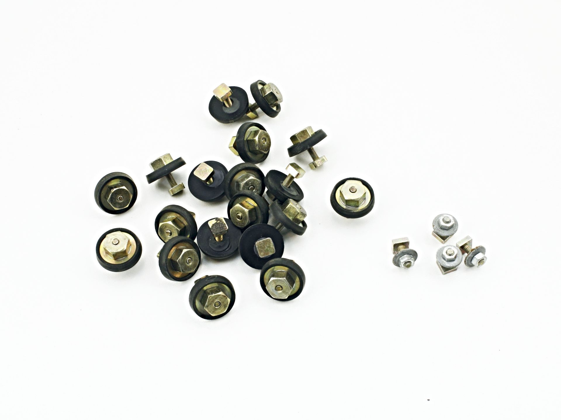 0009909451 - Screws for moulding or folding top case | 1204