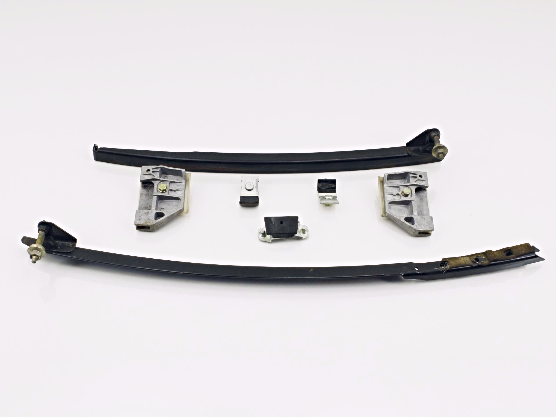 1297200115 Left door window guide rail kit 1463