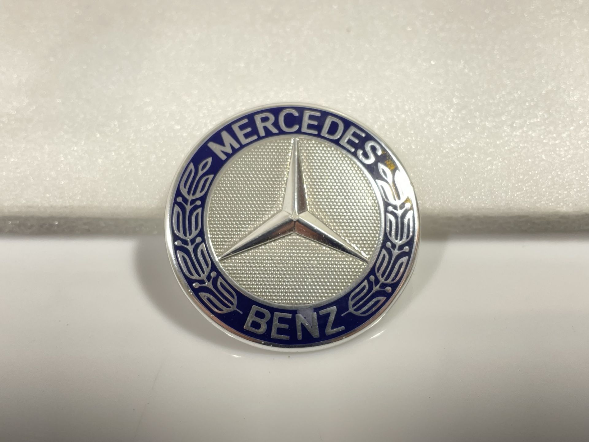 Mercedes V12 BADGE - 1298171615 - Adsit