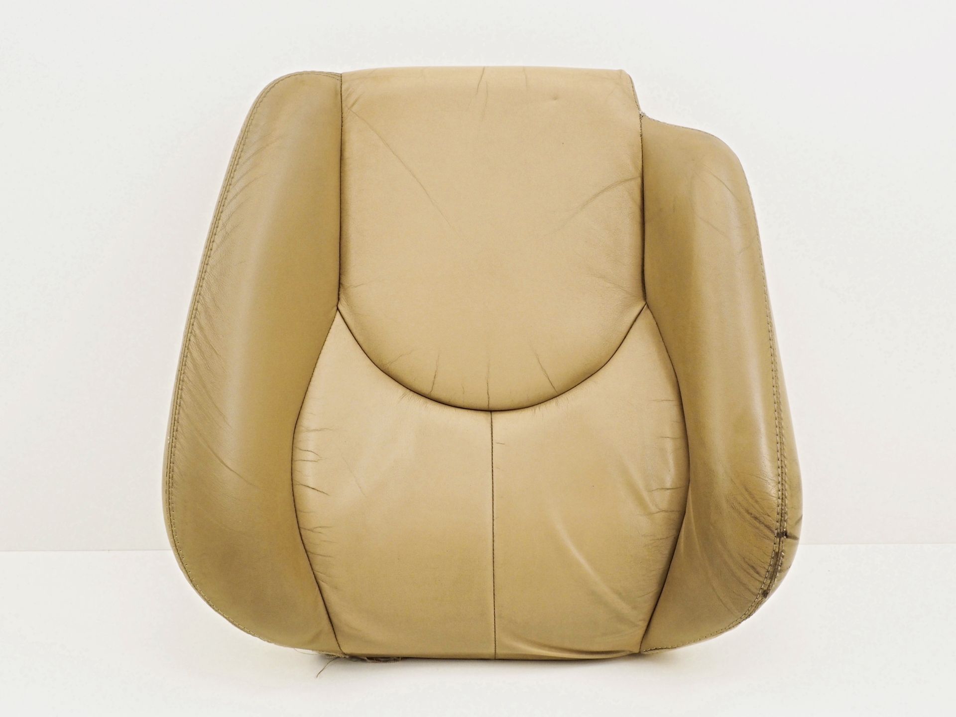 1299102716 - Left seat upper seat cushion | 1915