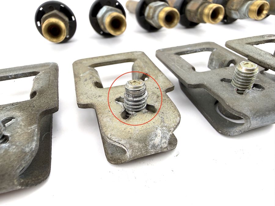 0000785823 1030780541 | Mercedes 300SL-24 | R129 Fuel injectors set
