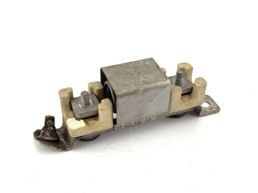 0001583245 | Mercedes 300SL-24 | R129 Cooling fan resistor relay