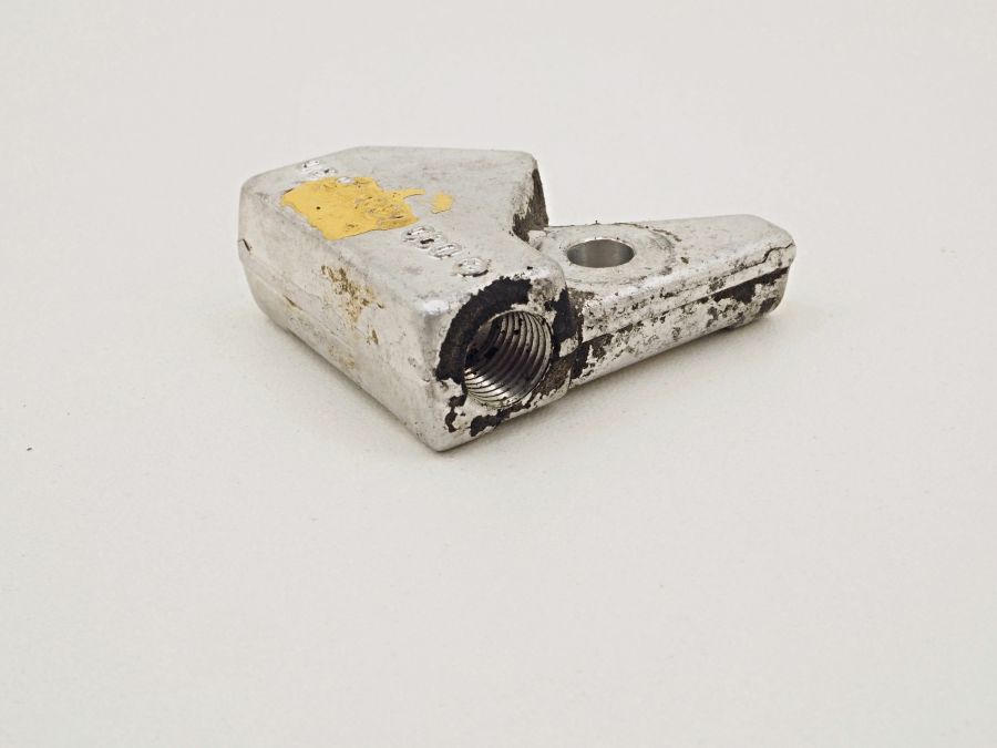 0004282630 | Mercedes 500SL | R129 Brake system distribution block