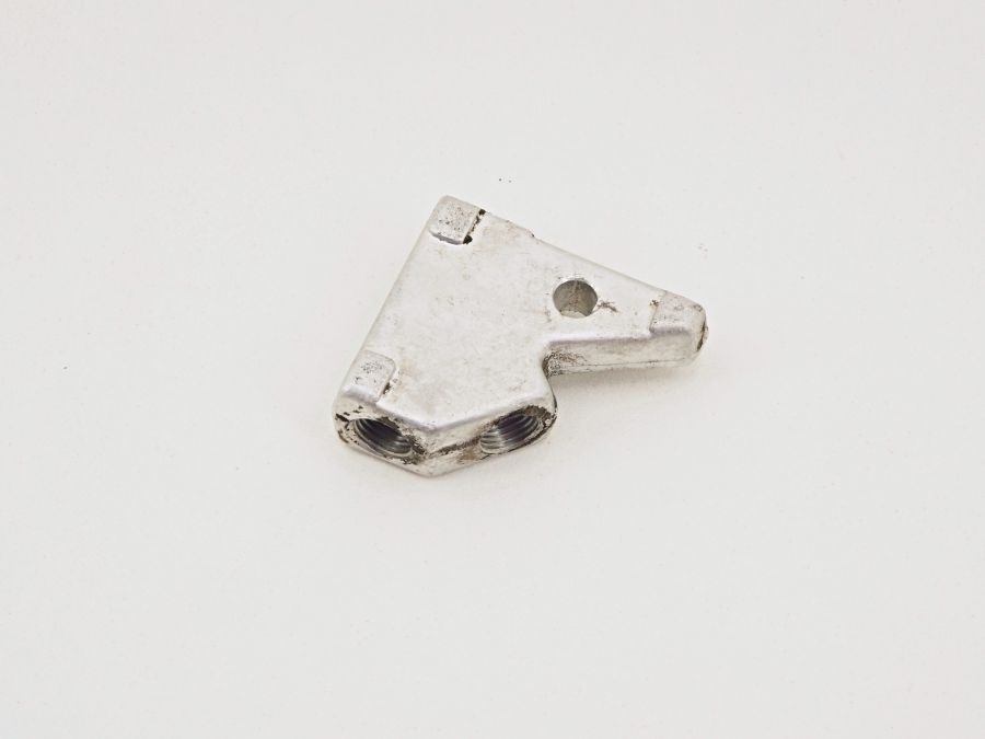 0004282630 | Mercedes 500SL | R129 Brake system distribution block