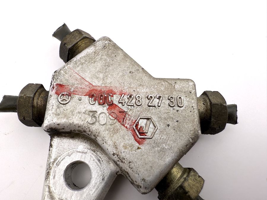 0004282730 | Mercedes SL55 | R230 Brake system distribution block