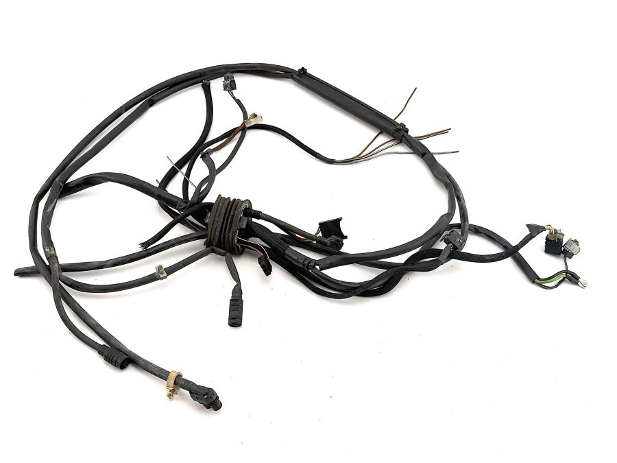 0005456083 0125458828 0005452930 | Mercedes 300SL-24 | R129 Right door wiring connectors