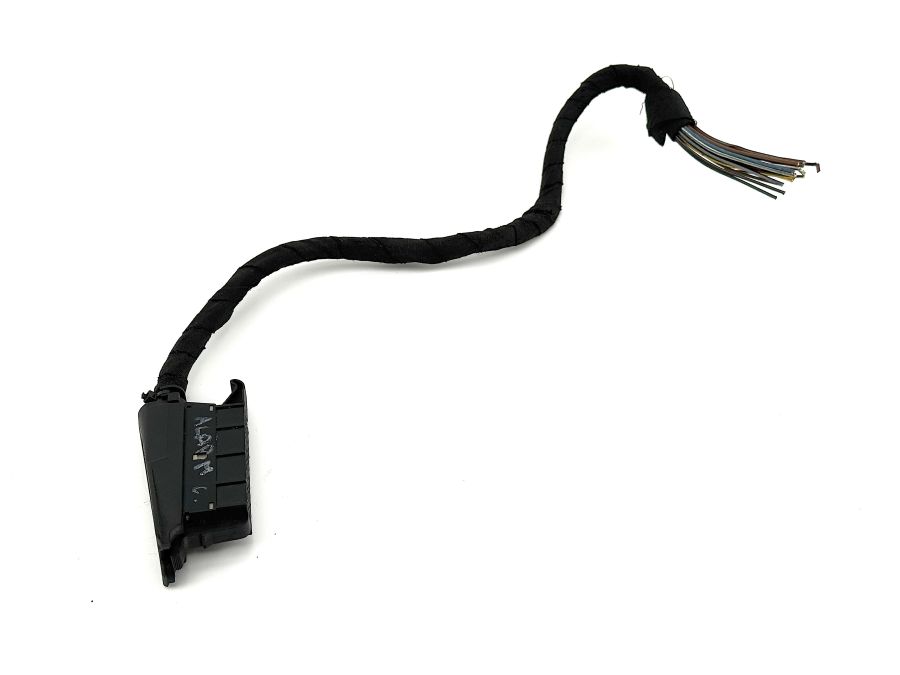 0005456283 | Mercedes SL500 | R129 Alarm module wiring connector 0005456283 | Mercedes SL500 | R129 Alarm module wiring connector