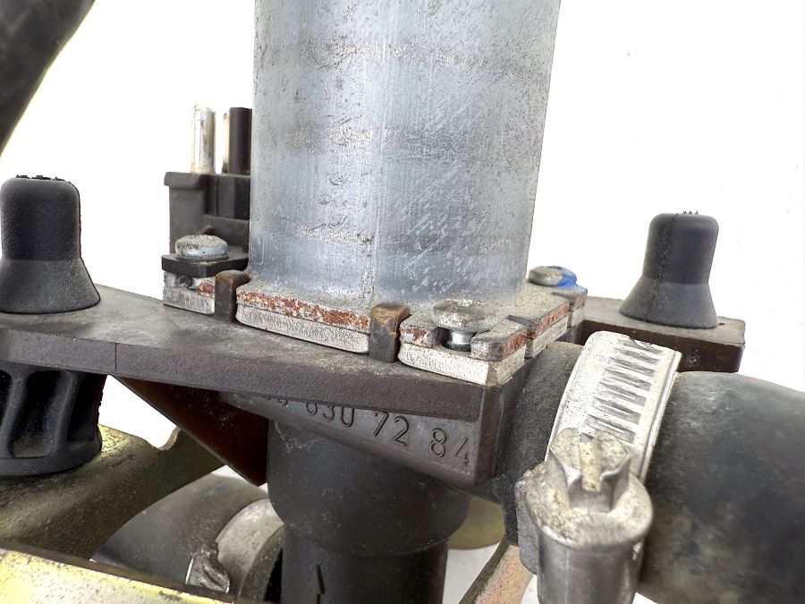 0008307284 1298322994 0018351064 | Mercedes SL500 | R129 Heater control valves