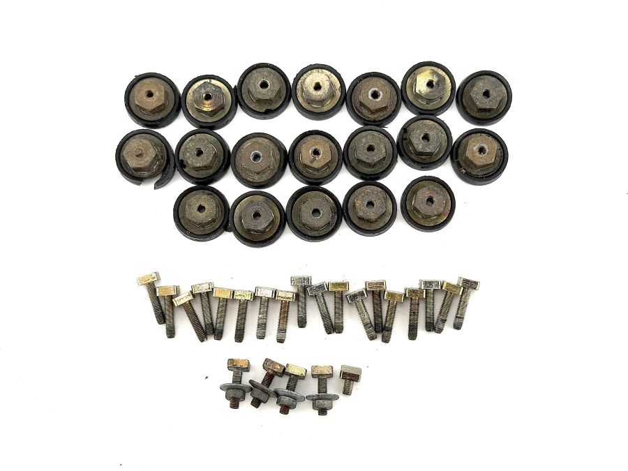 0009909451 1299900233 1297500081 | Mercedes SL500 | R129 Screws for moulding or folding top case