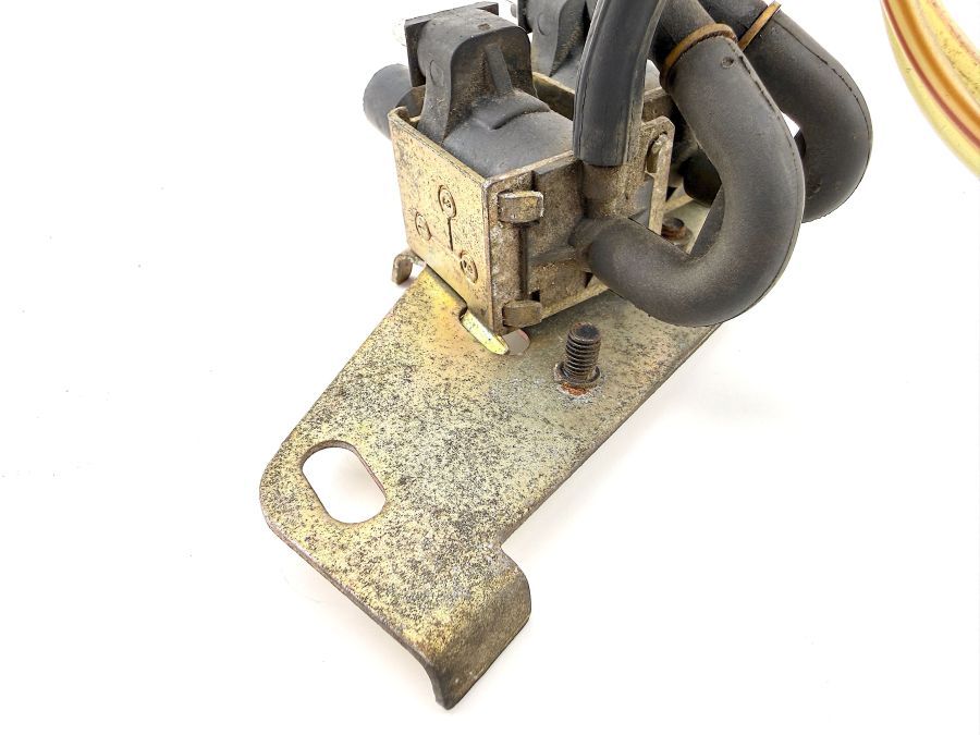 0015407097 | Mercedes 300SL-24 | R129 Vacuum valve solenoid