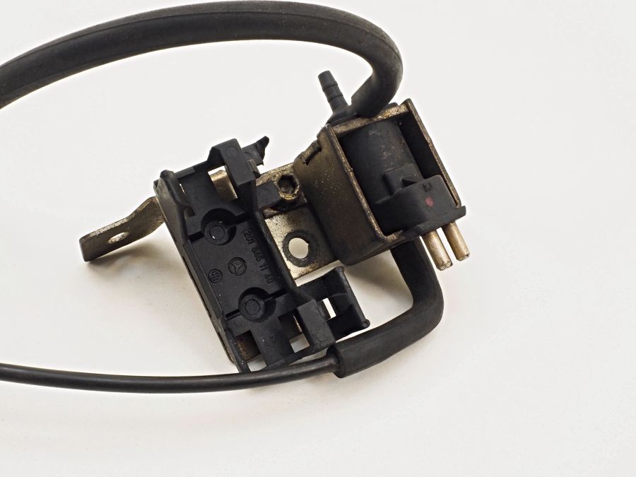 0015408697 | Mercedes S350 | W140 Pressure converter diverter valve 0015408697 | Mercedes S350 | W140 Pressure converter diverter valve