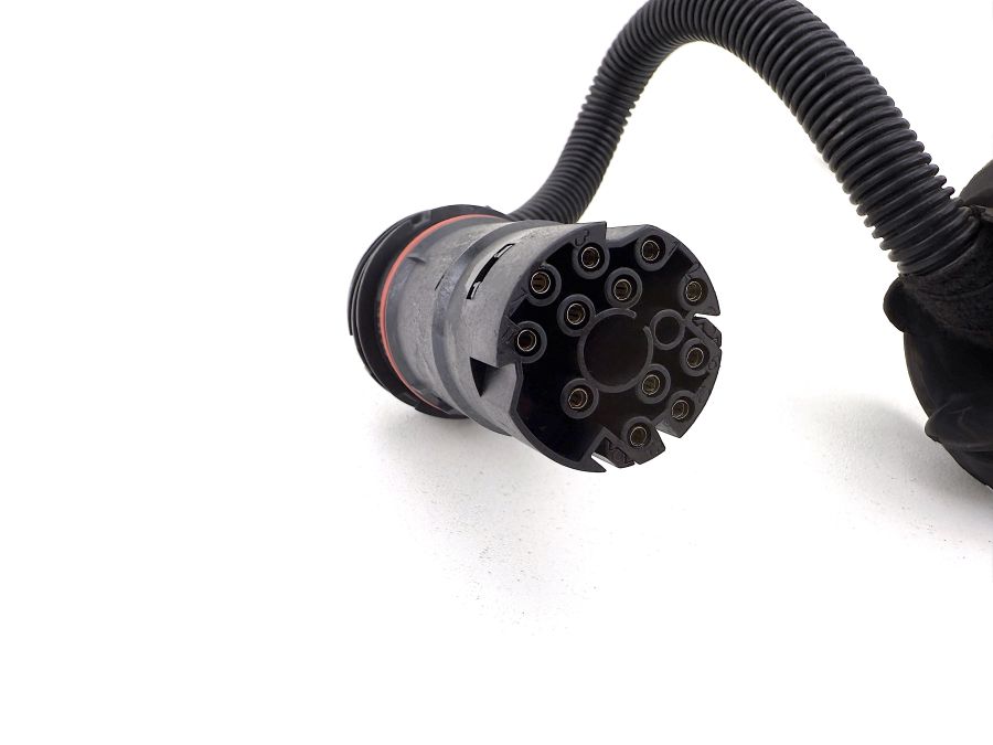 0015409981 0015452683 | Mercedes SL500 | R230 Transmission wiring connectors 0015409981 0015452683 | Mercedes SL500 | R230 Transmission wiring connectors