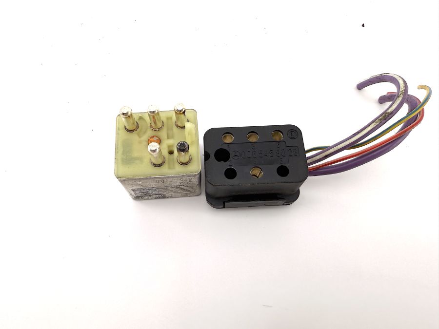 0015420219 0065458028 | Mercedes SL500 | R129 Multi purpose relay