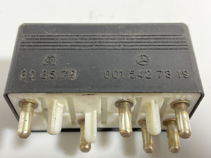 0015427319 | Mercedes 500SL | R129 Electric auxiliary fan module relay