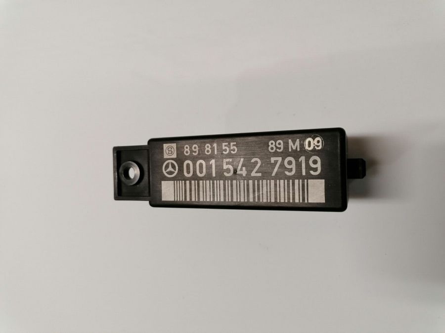 0015427919 | Mercedes 500SL | R129 Windshield Wiper Motor relay Module