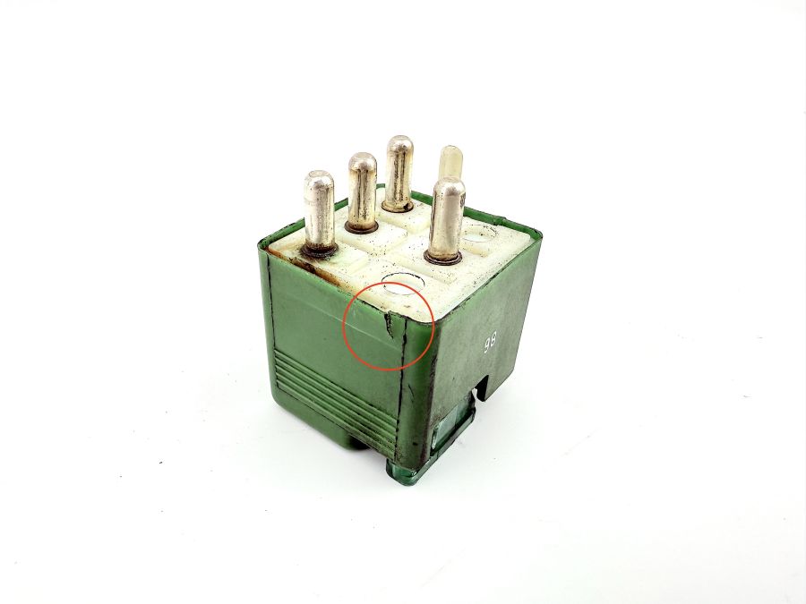 0015429619 0065458028 | Mercedes SL500 | R129 Fuel pump relay
