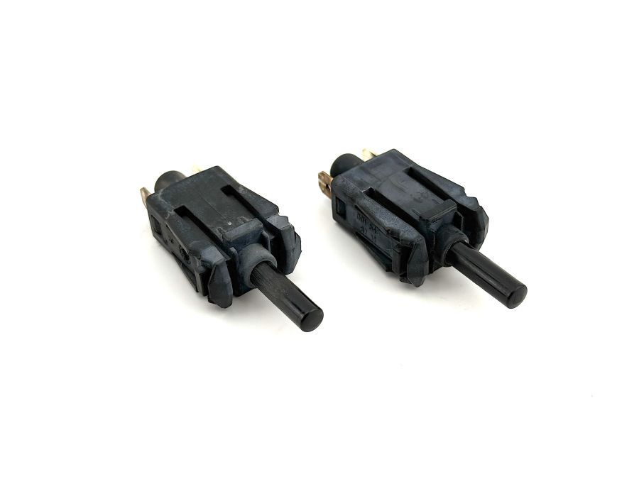 0015458714 0008210038 | Mercedes SL500 | R129 Door contact switches