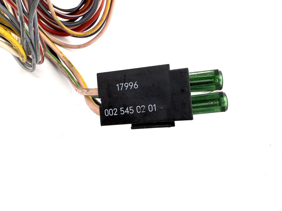 0015459401 0025450901 0025451001 | Mercedes SL500 | R129 Front fuse box wiring connectors 0015459401 0025450901 0025451001 | Mercedes SL500 | R129 Front fuse box wiring connectors