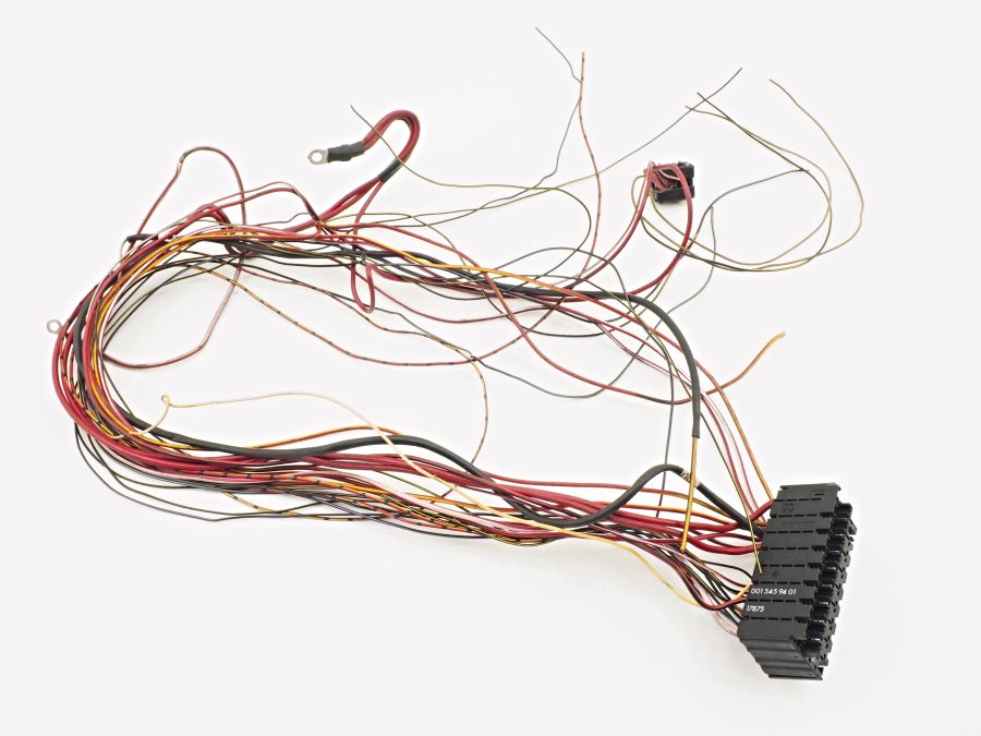 0015459401 | Mercedes SL500 | R129 Fuse connector with wires