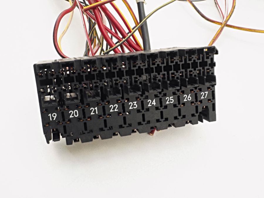 0015459401 | Mercedes SL500 | R129 Fuse connector with wires