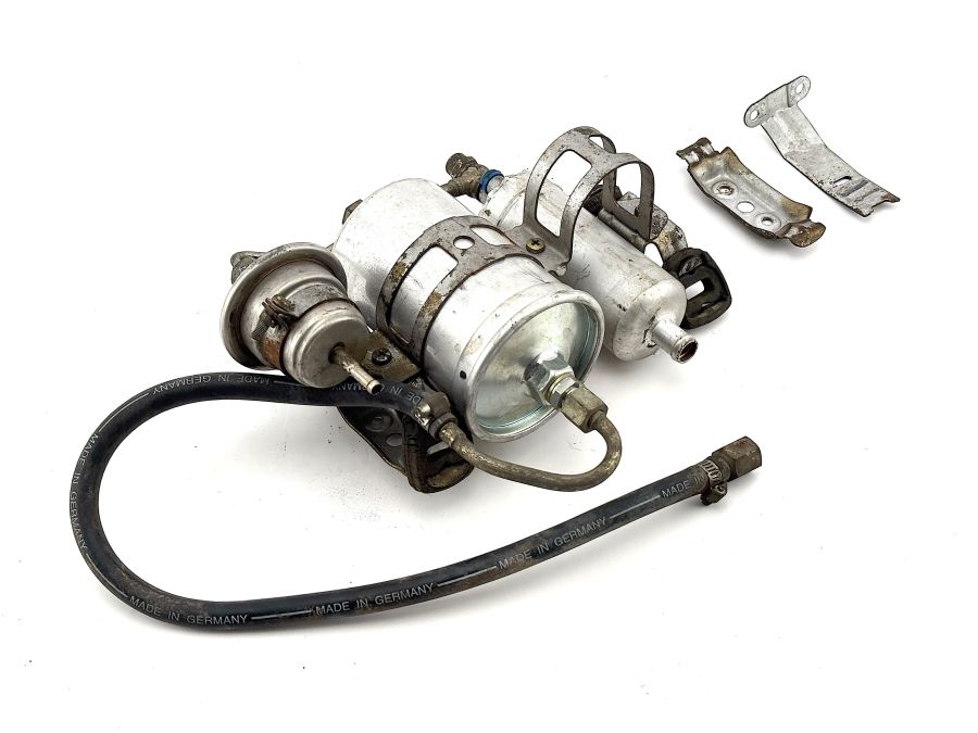 0020918801 1244702081 1244781940 | Mercedes 300SL-24 | R129 Electric fuel pump with bracket