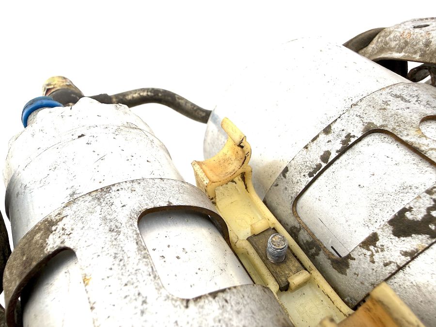 0020918801 1244702081 1244781940 | Mercedes 300SL-24 | R129 Electric fuel pump with bracket