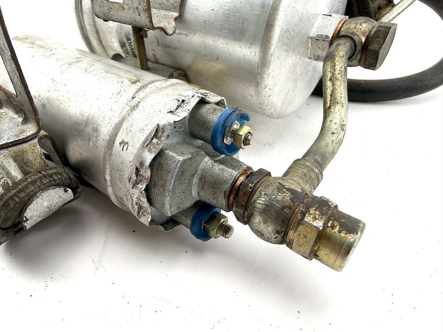 0020918801 1244702081 1244781940 | Mercedes 300SL-24 | R129 Electric fuel pump with bracket