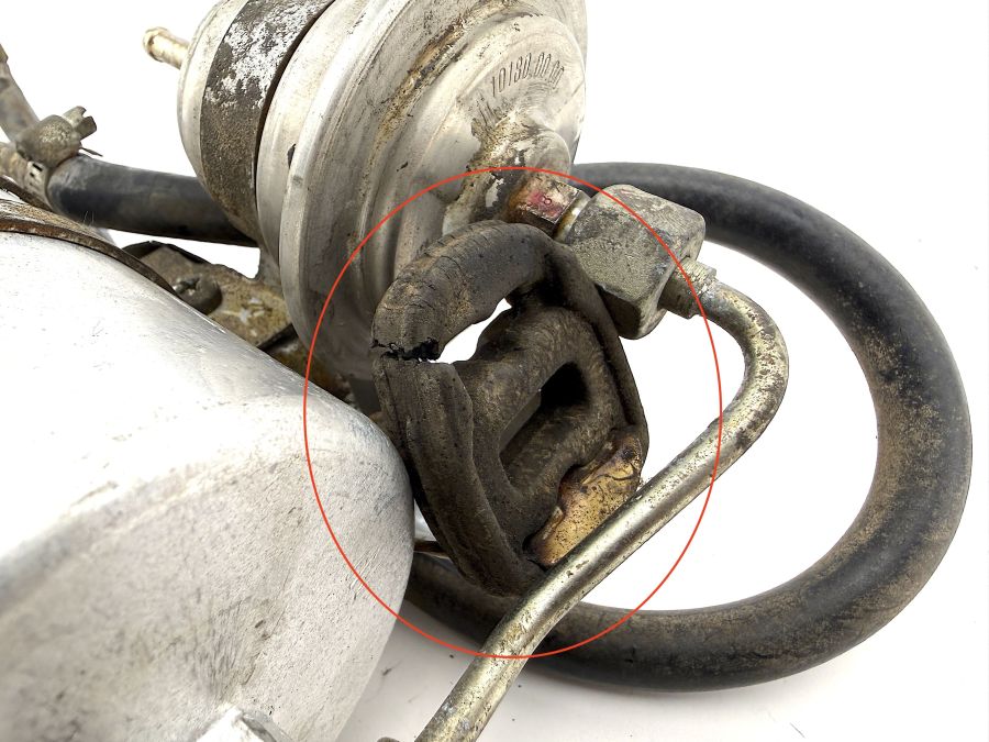 0020918801 1244702081 1244781940 | Mercedes 300SL-24 | R129 Electric fuel pump with bracket