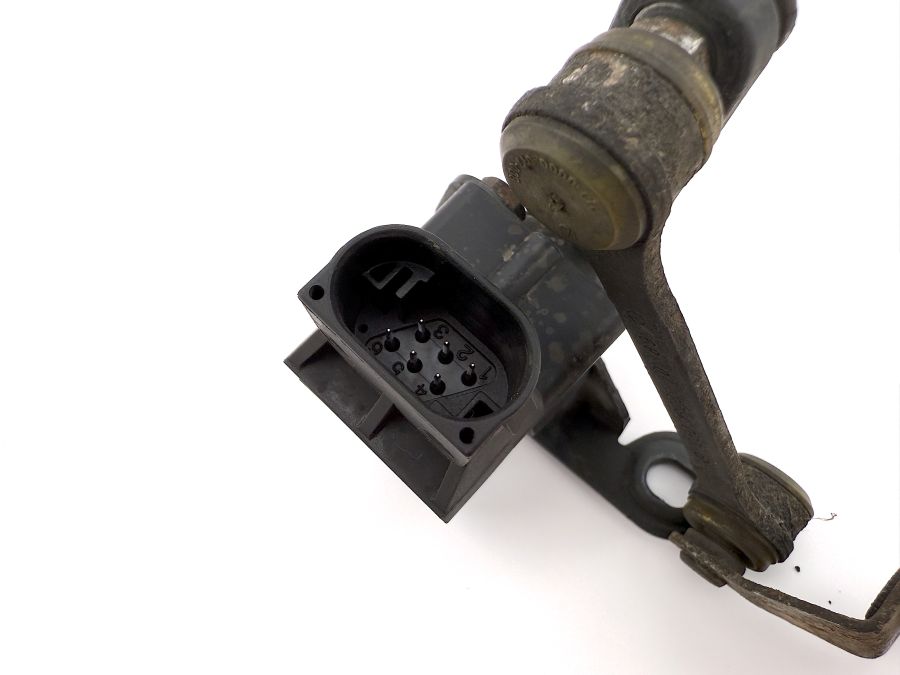 0025428818 2303200089 | Mercedes SL500 | R230 Front suspension right height level sensor