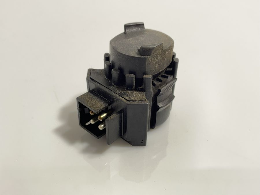 0025452214 | Mercedes 500SL | R129 Kick down switch