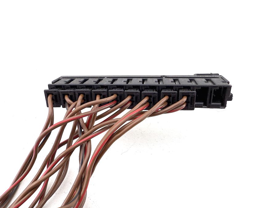 0025467940 0035464240 | Mercedes SL500 | R230 Receptacle CAN bus wiring plug 0025467940 0035464240 | Mercedes SL500 | R230 Receptacle CAN bus wiring plug