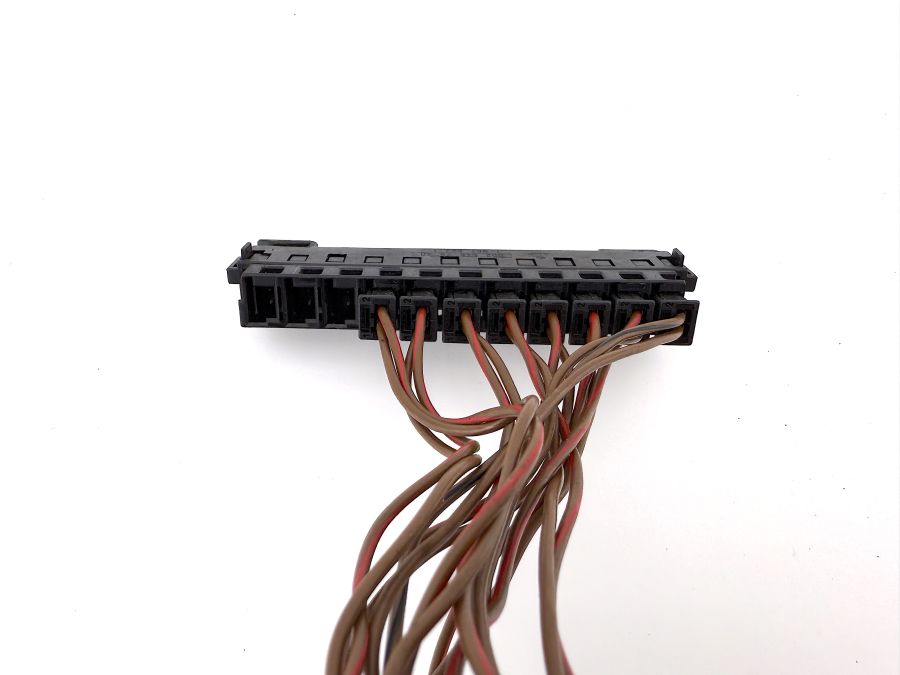 0025467940 | Mercedes SL500 | R230 CAN bus wiring plug