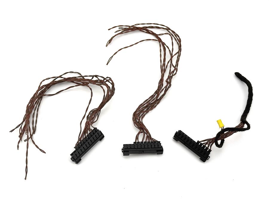 0025467940 | Mercedes SL500 | R230 CAN bus wiring plug