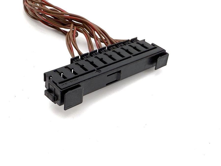 0025467940 | Mercedes SL500 | R230 CAN bus wiring plug