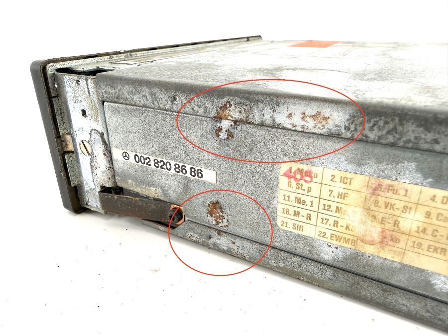 0028208686 | Mercedes 300SL-24 | R129 FM AM Audio radio player