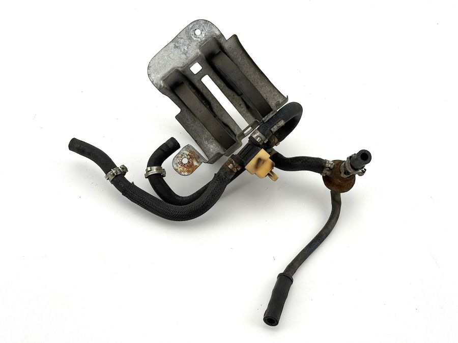0035424818 2304760036 2304760332 | Mercedes SL55 | R230 Fuel pressure sensor with valve and bracket 0035424818 2304760036 2304760332 | Mercedes SL55 | R230 Fuel pressure sensor with valve and bracket