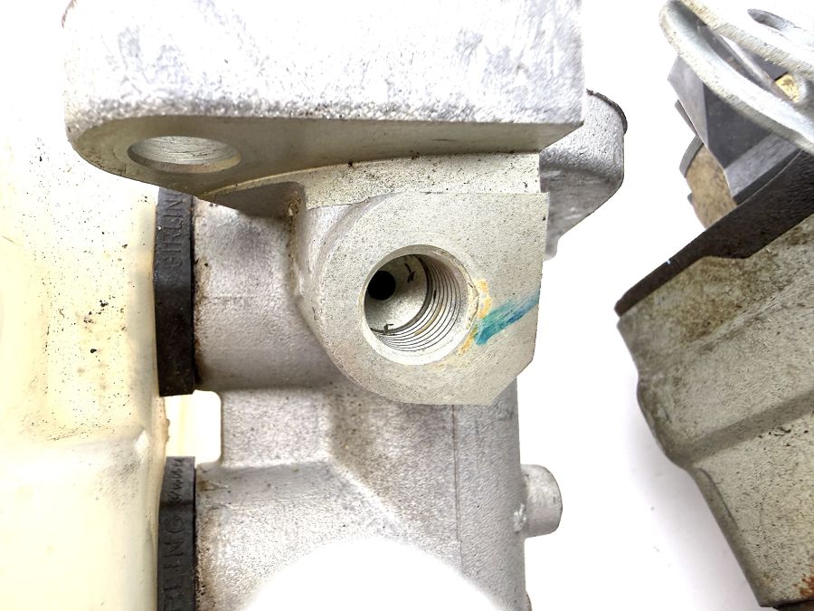 0044307501 0024310802 0004300432 | Mercedes 300SL-24 | R129 Brake master cylinder with pump