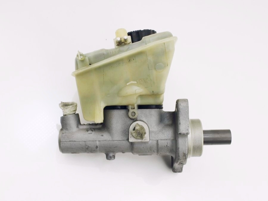 0054307801 0004300902 | Mercedes SL500 | R129 Brake liquide container with main cylinder