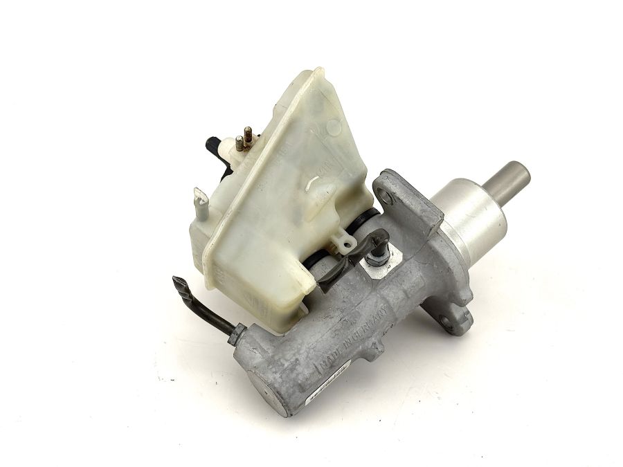 0054308901 0004301102 | Mercedes SL500 | R129 Brake fluide container with main cylinder