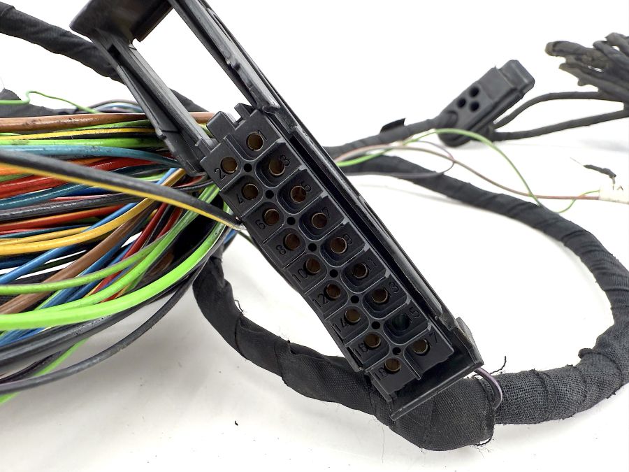 0105427517 1293200827 1408207426 | Mercedes SL500 | R129 Xenon headlight automatic correction set