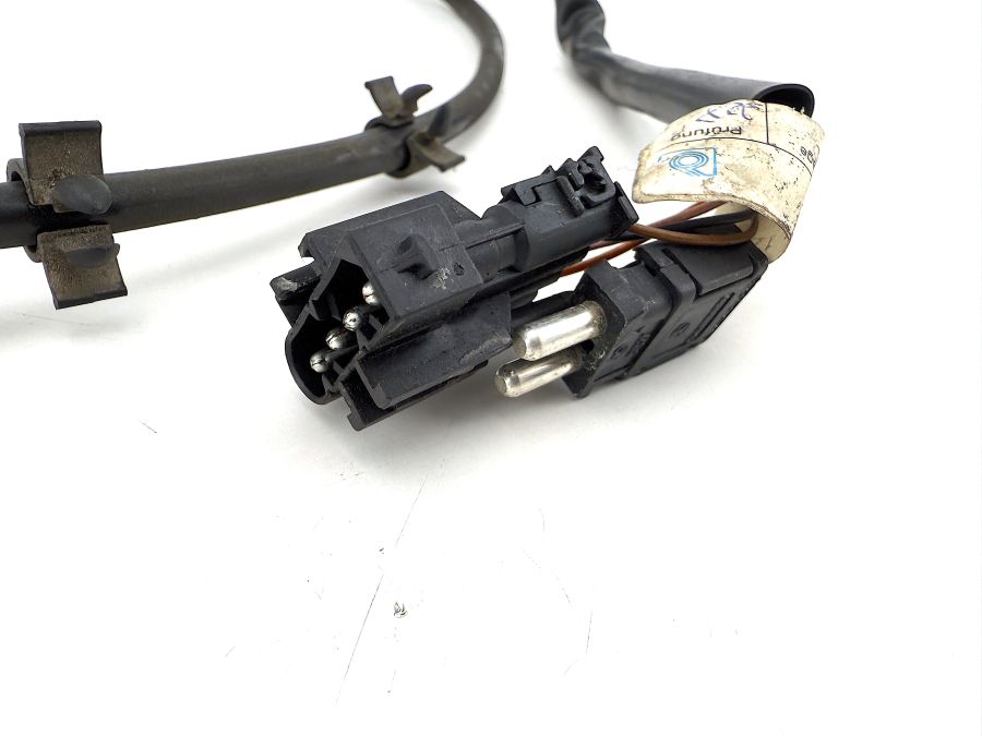 0105427517 1293200827 1408207426 | Mercedes SL500 | R129 Xenon headlight automatic correction set