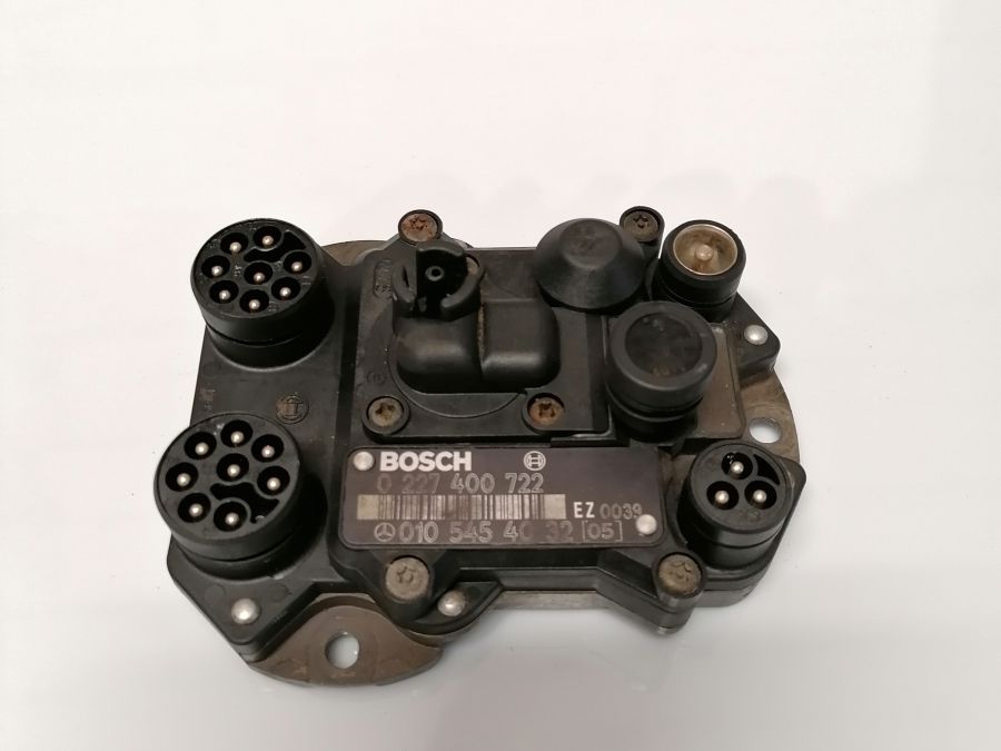 0105454032 | Mercedes 500SL | R129 Engine Ignition Control Module 0105454032 | Mercedes 500SL | R129 Engine Ignition Control Module