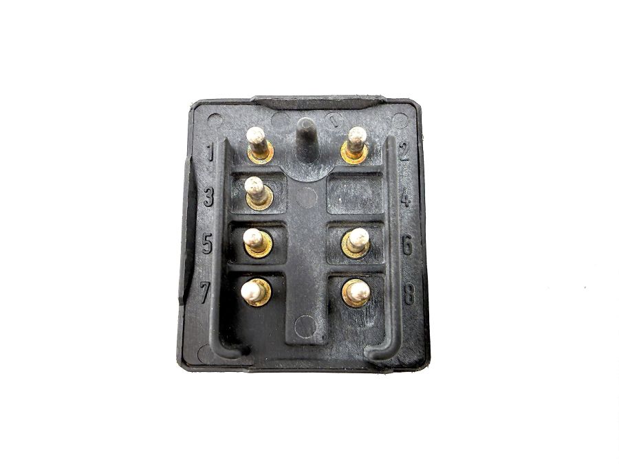 0125456832 | Mercedes 300SL-24 | R129 Seat belt warning module relay