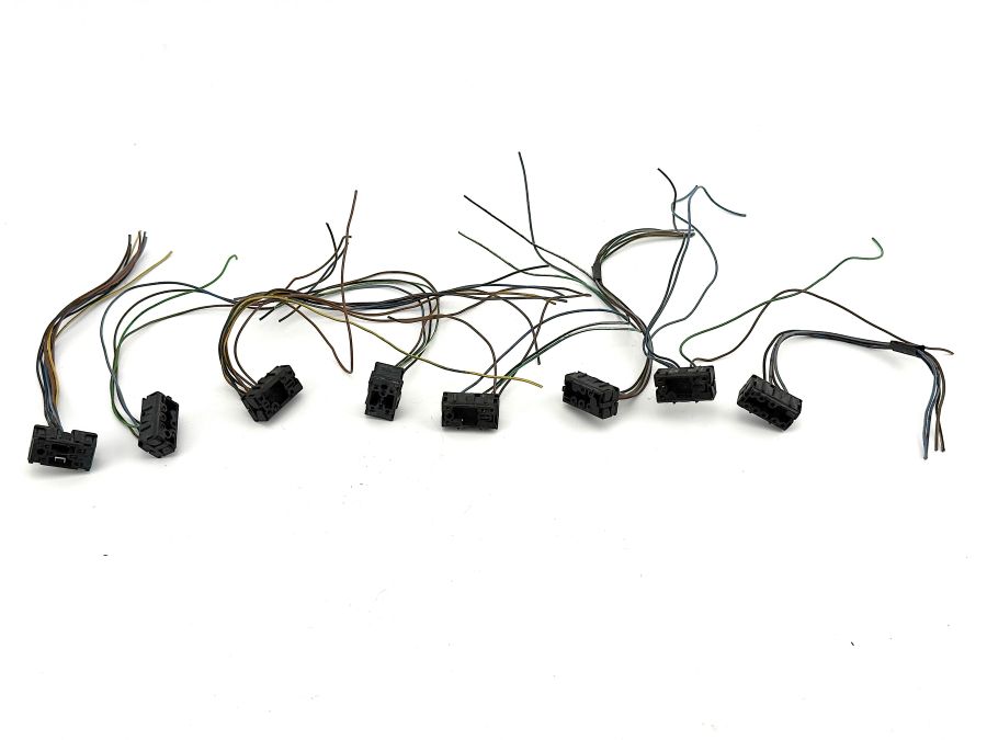 0135452328 0135453028 0195454328 | Mercedes SL500 | R129 Center console button connectors