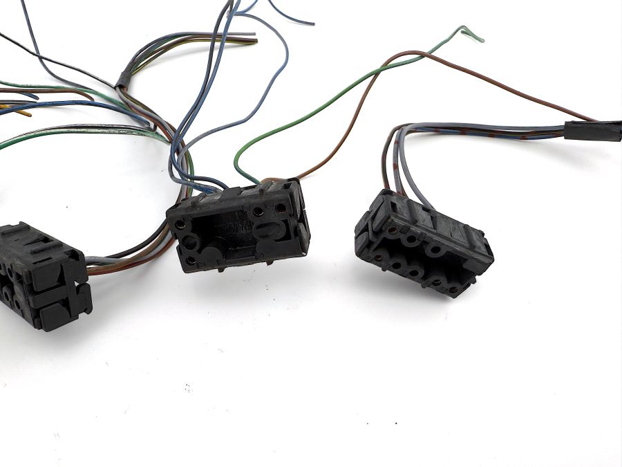 0135452328 0135453028 0195454328 | Mercedes SL500 | R129 Center console button connectors