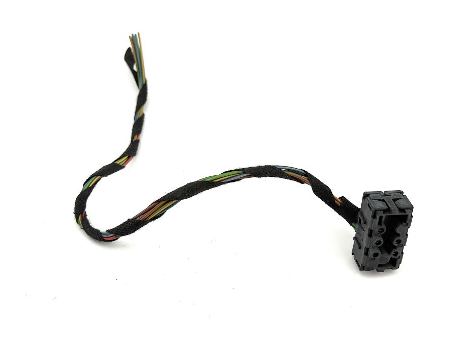 0135453028 1298212751 | Mercedes SL500 | R129 Trunk open and lift switch wiring connector 0135453028 1298212751 | Mercedes SL500 | R129 Trunk open and lift switch wiring connector