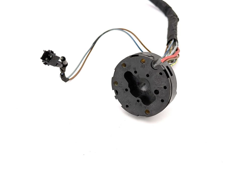 0145456428 0145456528 | Mercedes 300SL-24 | R129 Light switch connector
