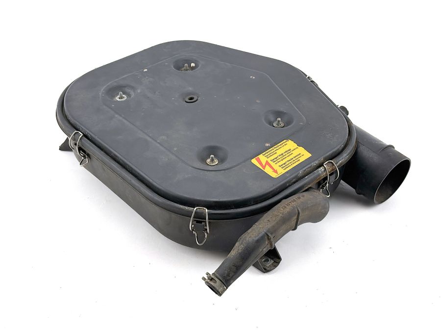 0160946602 | Mercedes 300SL-24 | R129 Engine air intake filter box
