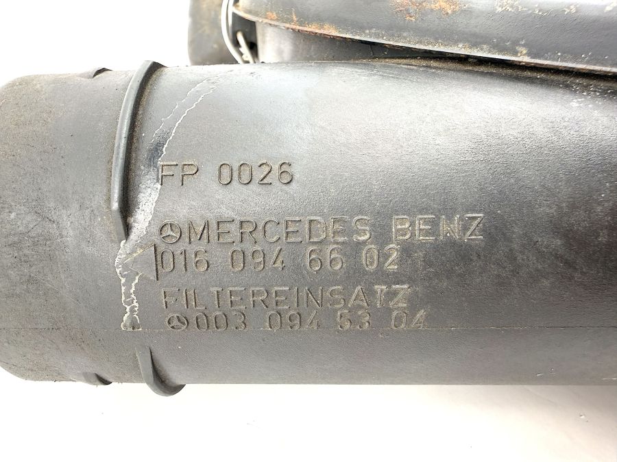 0160946602 | Mercedes 300SL-24 | R129 Engine air intake filter box