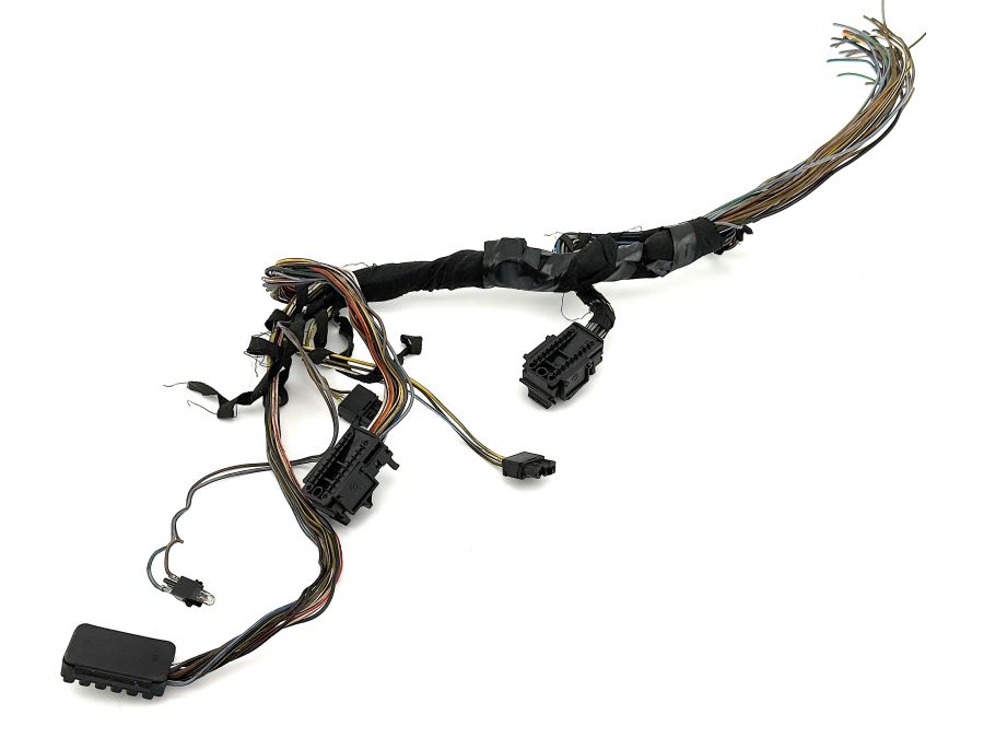 0175453328 0165452528 1298300585 | Mercedes SL500 | R129 Climate control unit wiring connectors 0175453328 0165452528 1298300585 | Mercedes SL500 | R129 Climate control unit wiring connectors